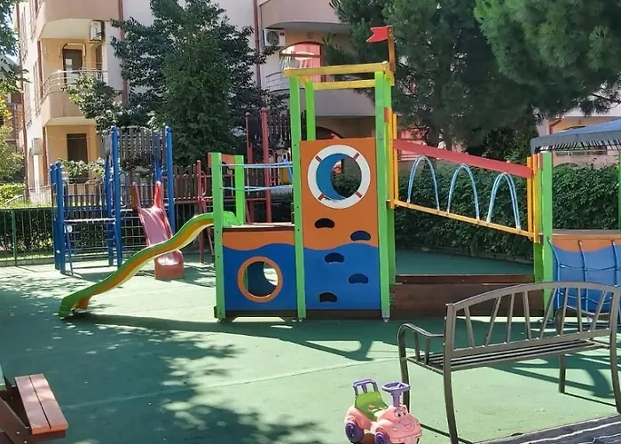 Rose Nesebar Słoneczny Brzeg